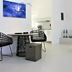30Villa Rd